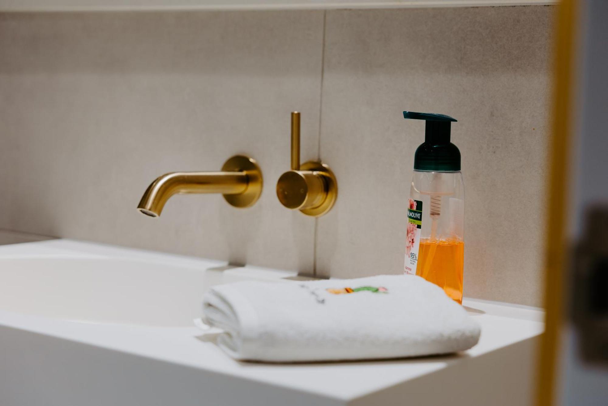 Skyone Lux 2Bed Room Aprt In Boxhill With Car Park ボックスヒル エクステリア 写真